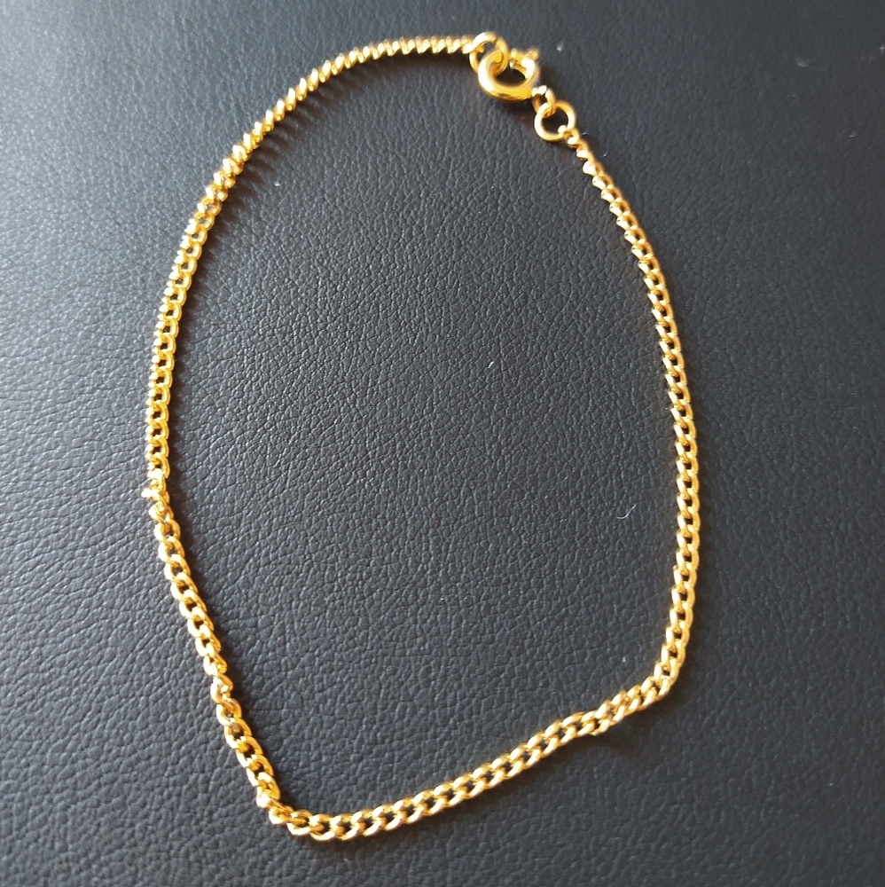 New 14 K gold plated bracelet 7 1/4 inch